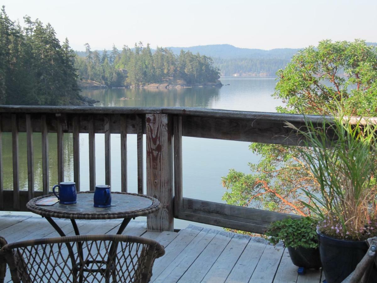 Arbutus Cove Guesthouse Metchosin Exterior photo